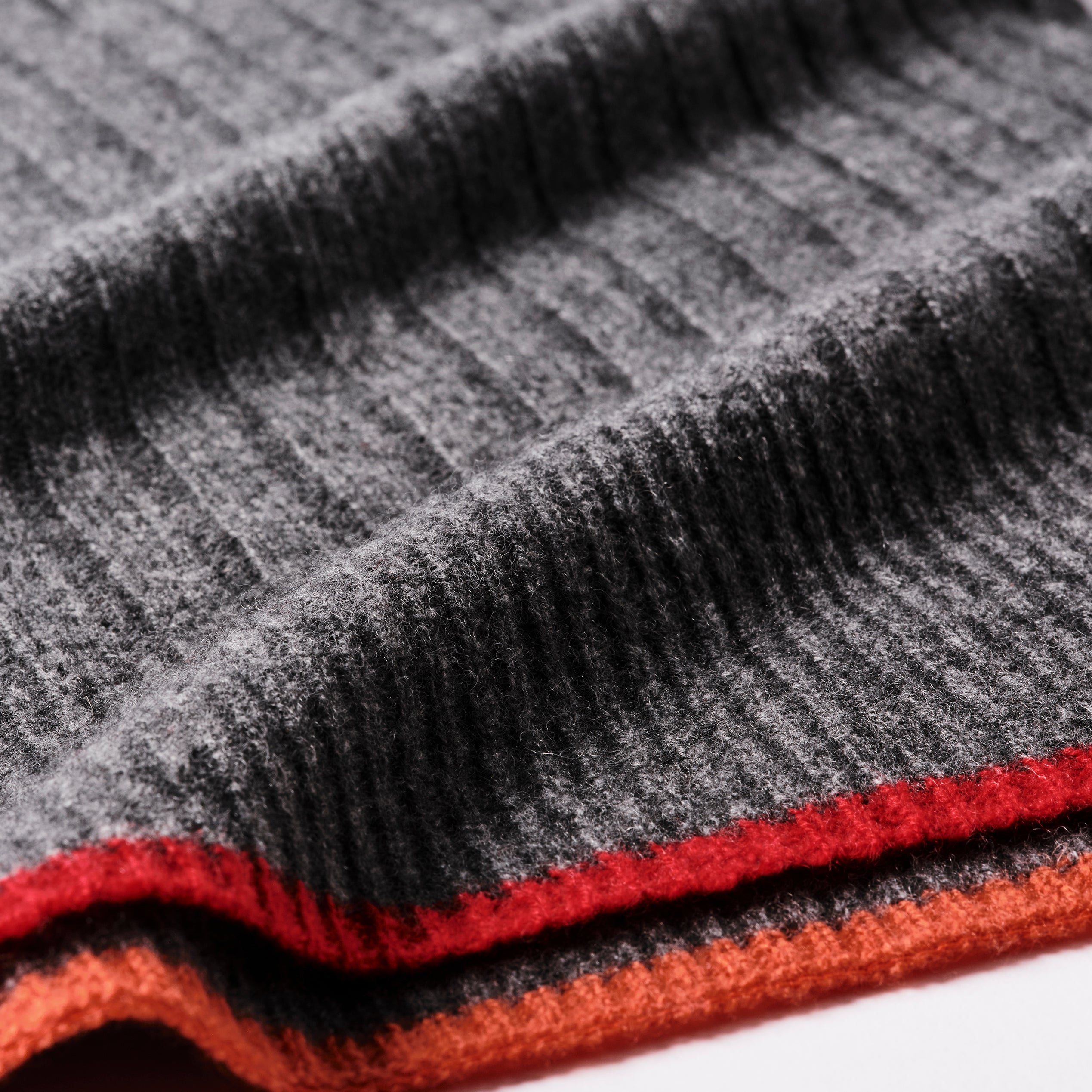 Cashmere Stole “Helsinki” - Charcoal × Red × Orange