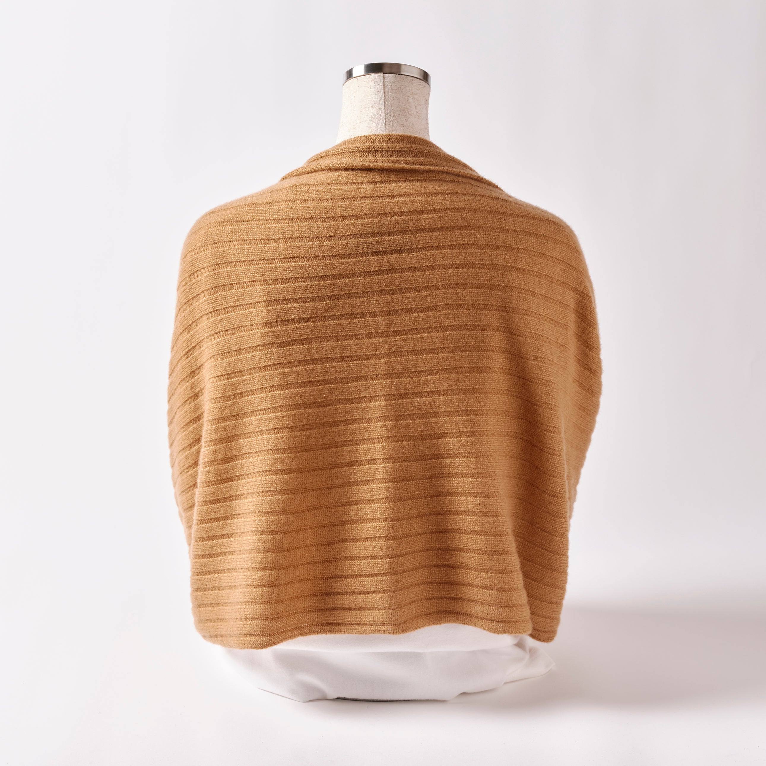 Cashmere Stole “Helsinki” - Camel × White