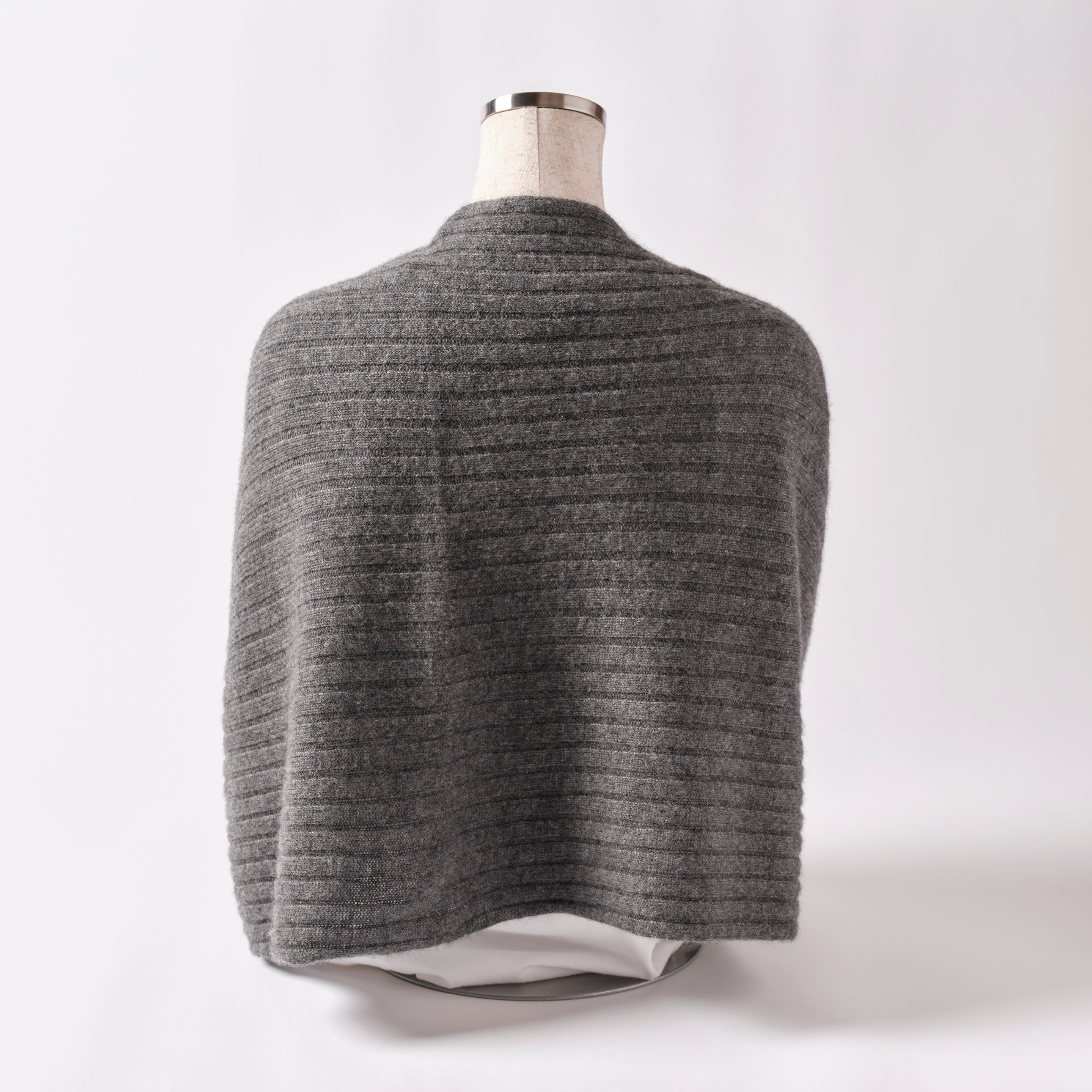 Cashmere Stole “Helsinki” - Charcoal × Red × Orange