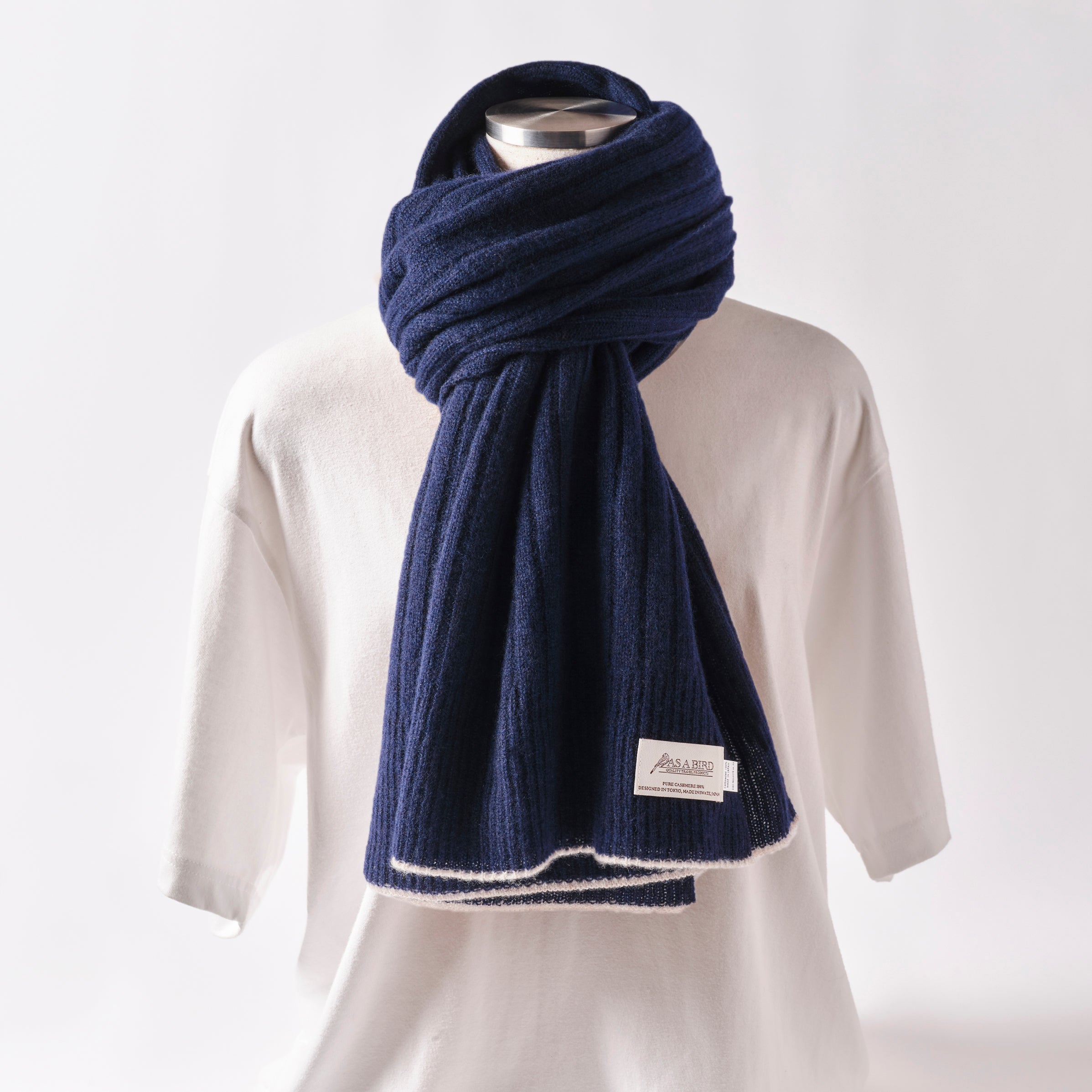 Cashmere Stole  “Helsinki” - Navy × Ivory
